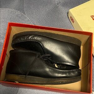 Wallabee Black Leather Men's Shoes